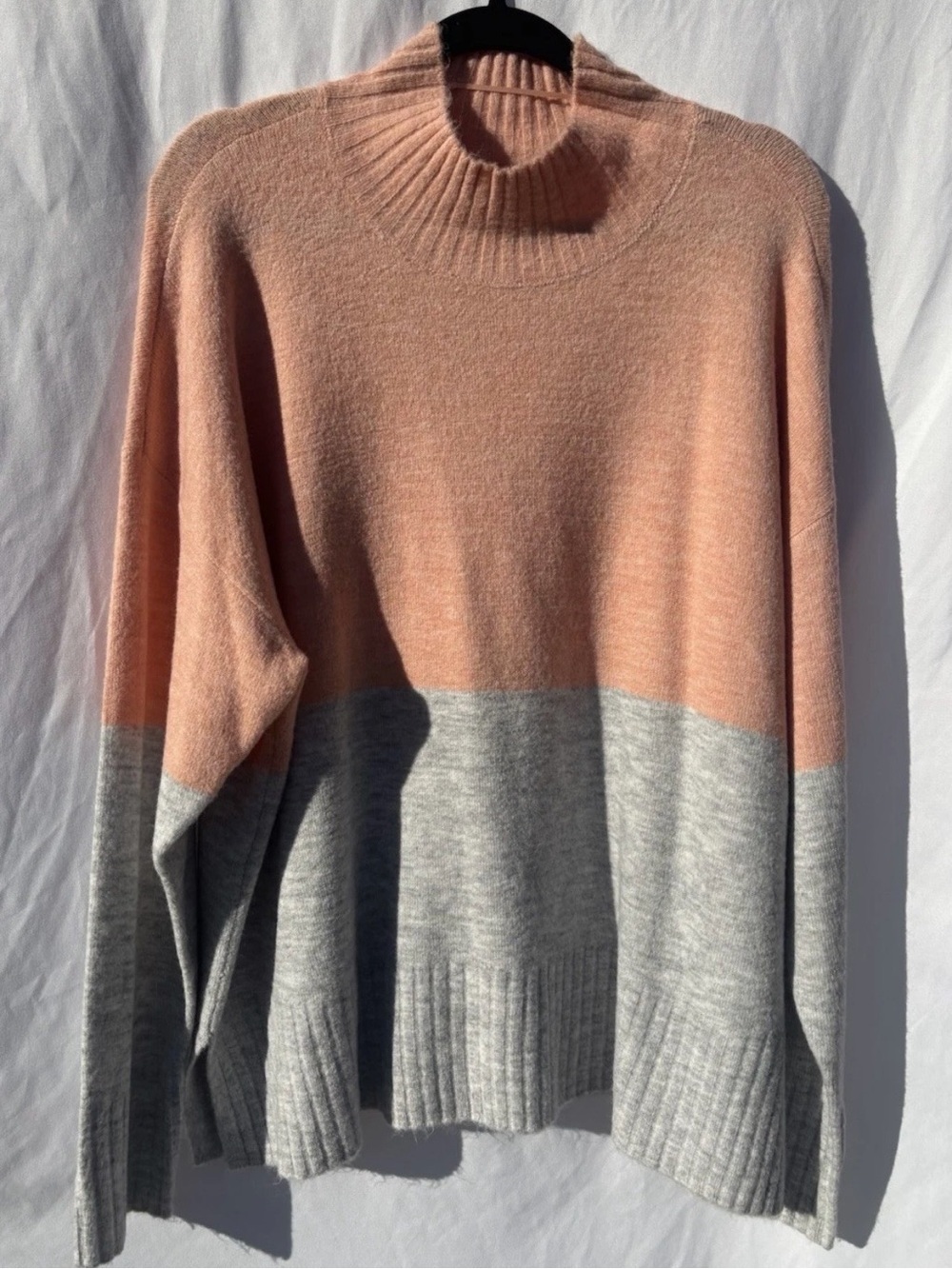 The Limited Womens Sweater Size XL Colorblock Grey Gray Pink Mock Turtleneck NWT